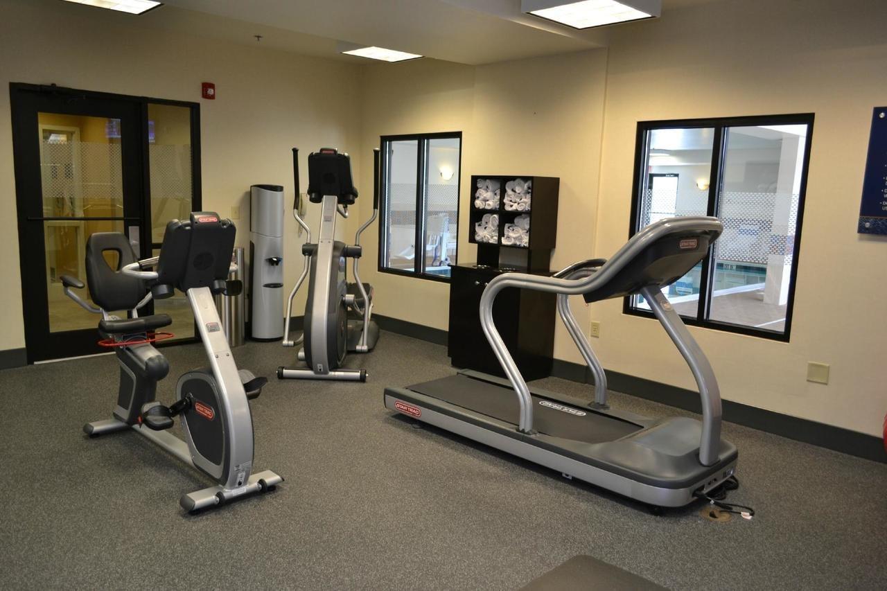 Hampton Inn & Suites Dayton-Airport Englewood Esterno foto