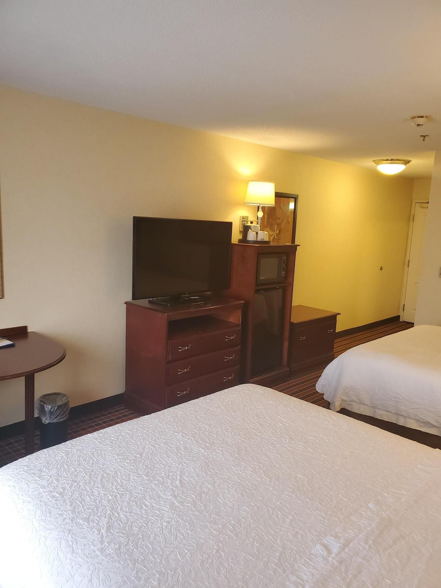 Hampton Inn & Suites Dayton-Airport Englewood Esterno foto