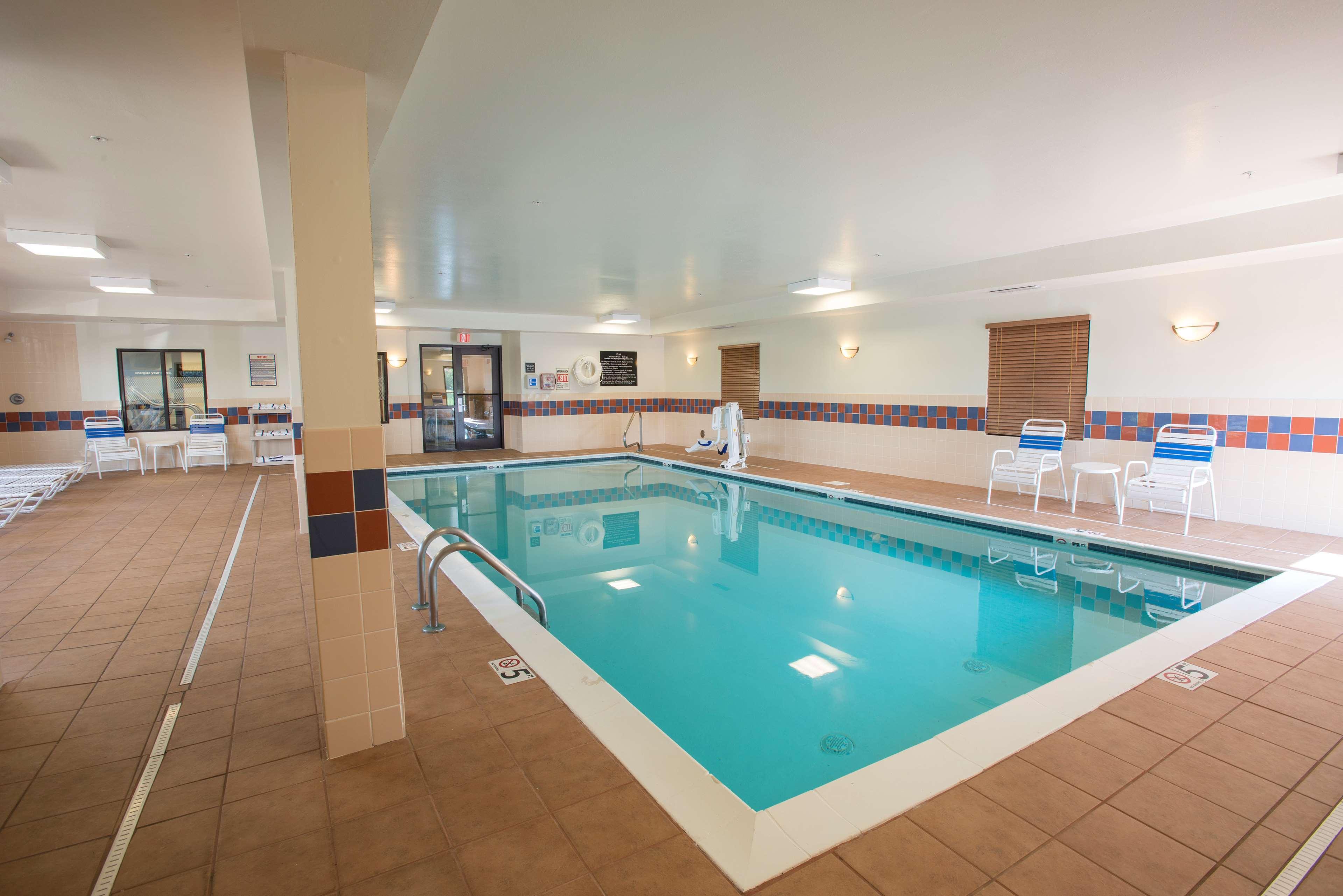 Hampton Inn & Suites Dayton-Airport Englewood Esterno foto